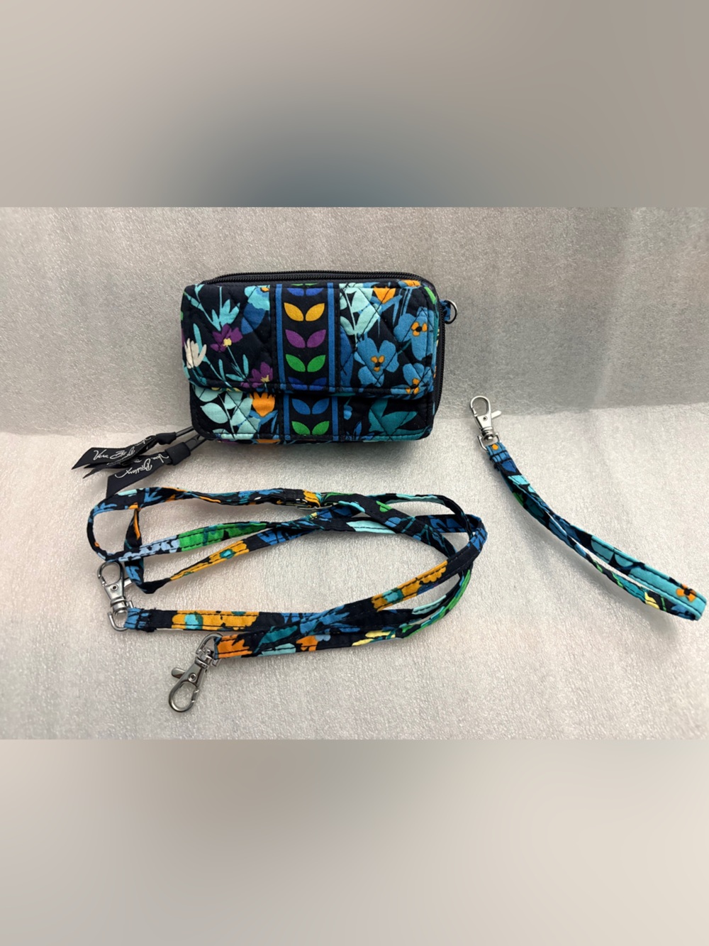 Vera Bradley Midnight Floral Quilted Crossbody Wallet / Phone Bag Convertible - Picture 8 of 10